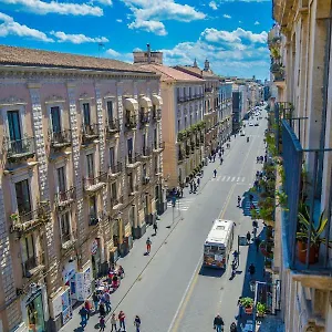 The Artist's Centro 2*, Catania Italia